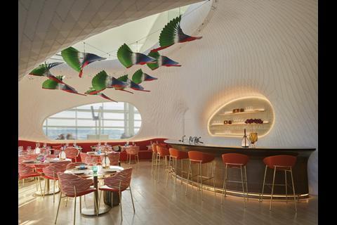 LE CAFE CYRIL LIGNAC AT LOUIS VUITTON